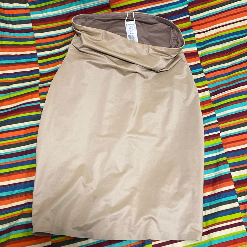 SPANX- size small flip reversible bottom, nude color